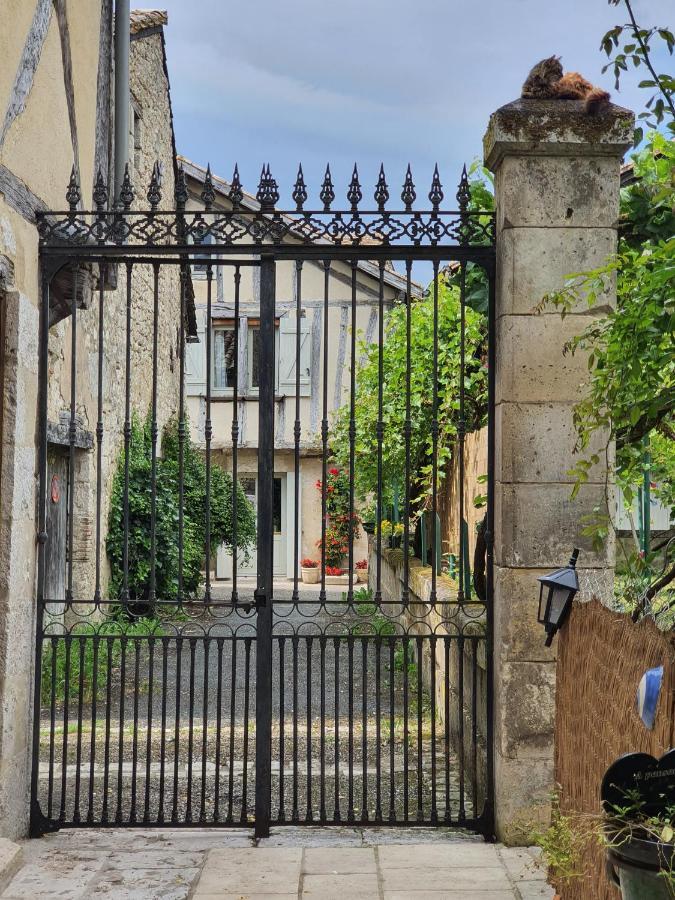 Bed and Breakfast La Casa Nomade Issigeac Экстерьер фото